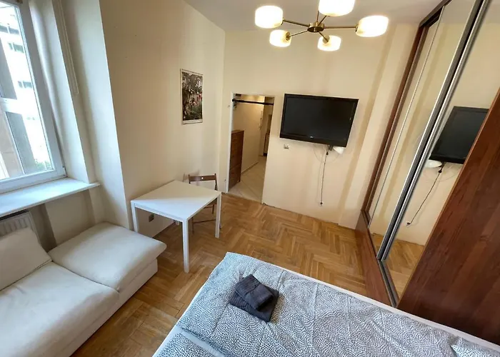 Your Powisle Fabryczna Apartment *