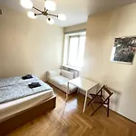 Your Powisle Fabryczna 아파트 바르샤바